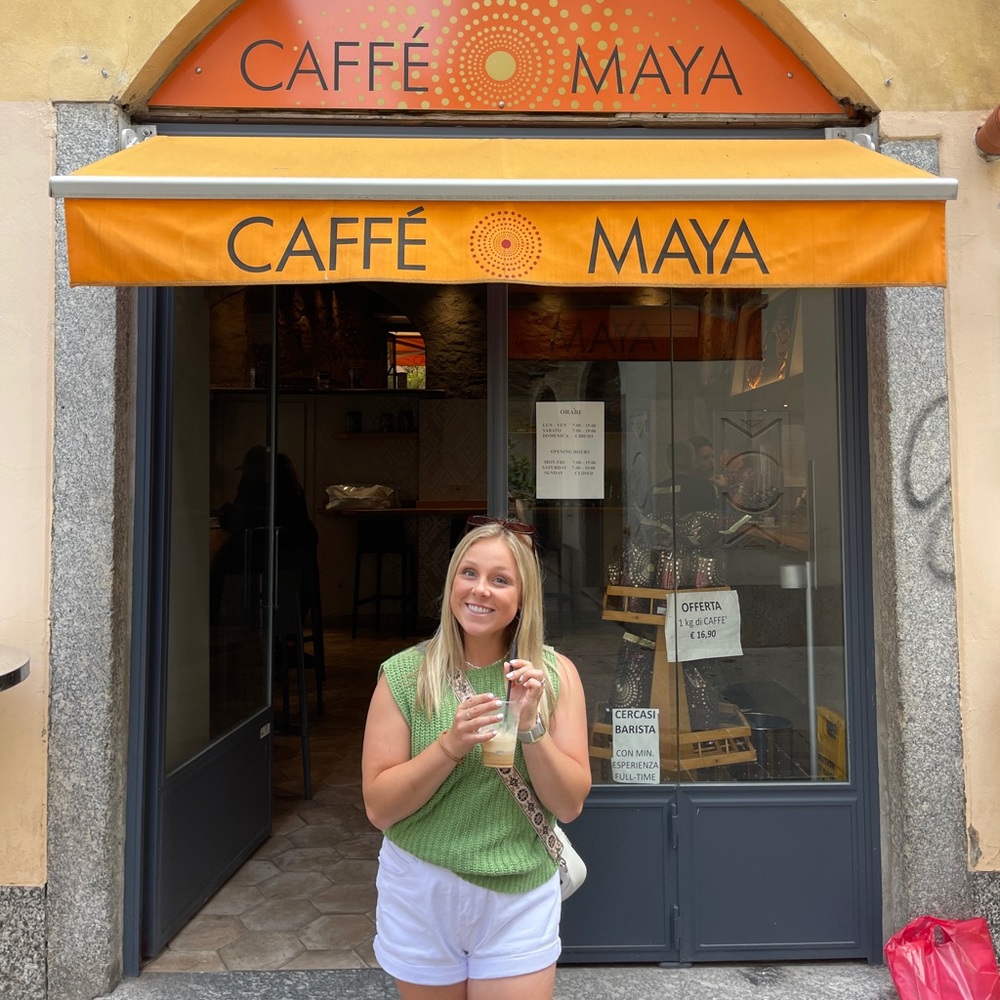 Meet your Posher, Mya